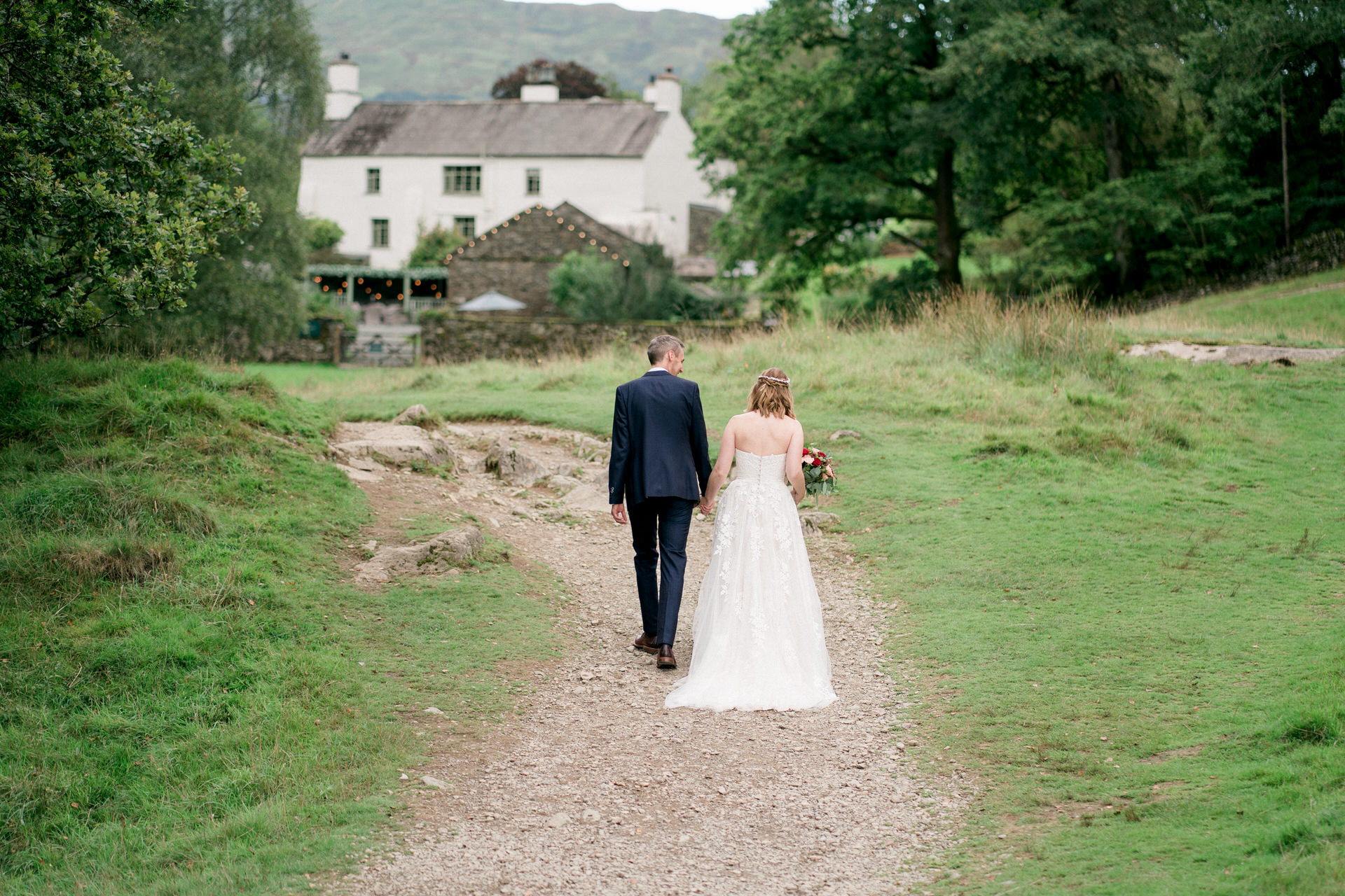 wedding in the lakes