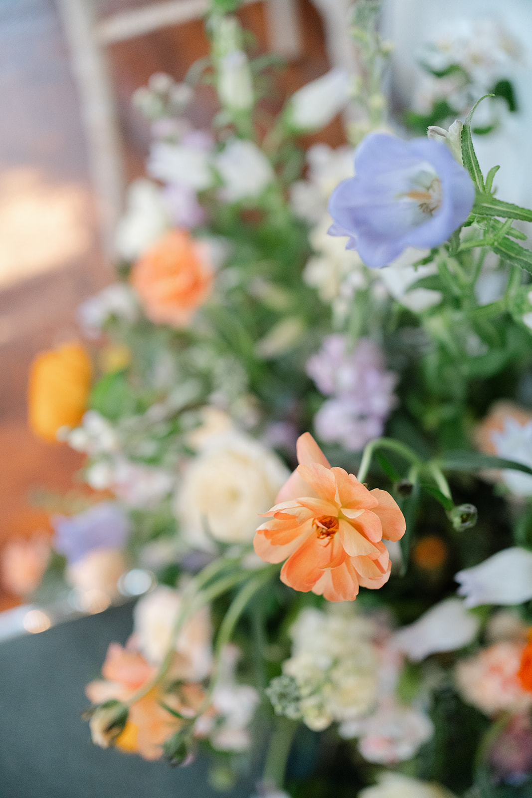 peach and lilac wedding flowers