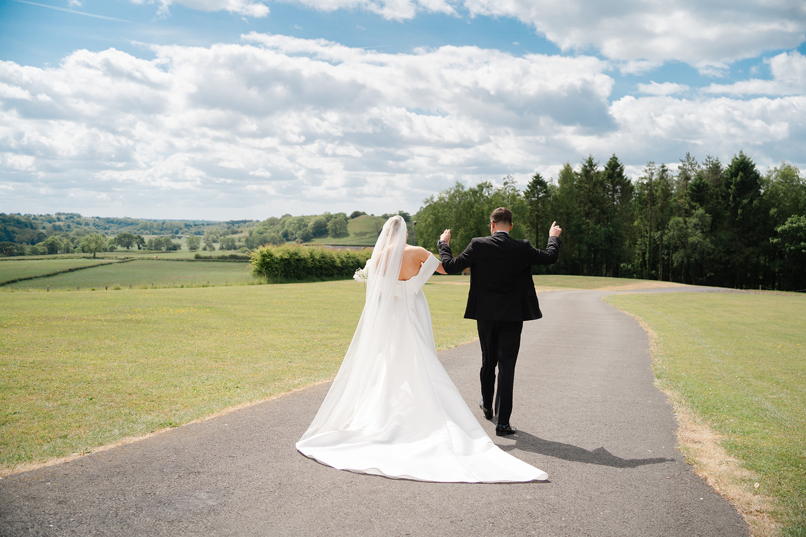 hobbit hill wedding