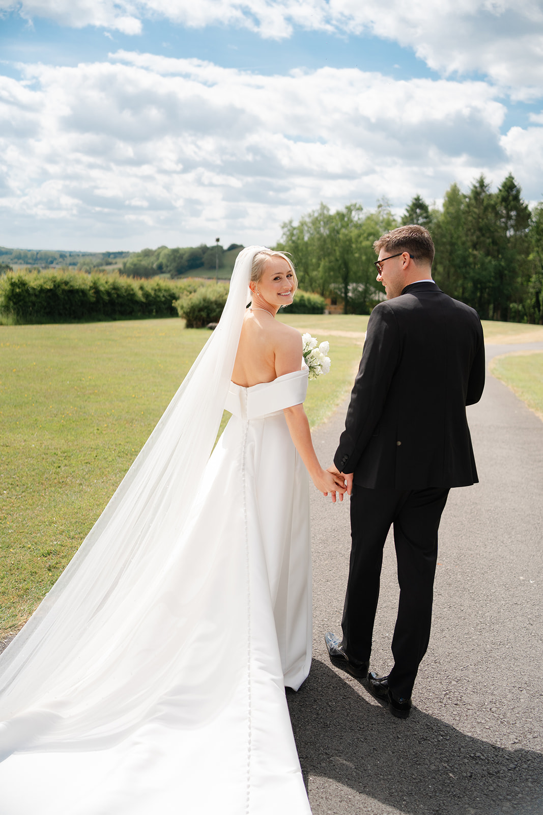 hobbit hill wedding