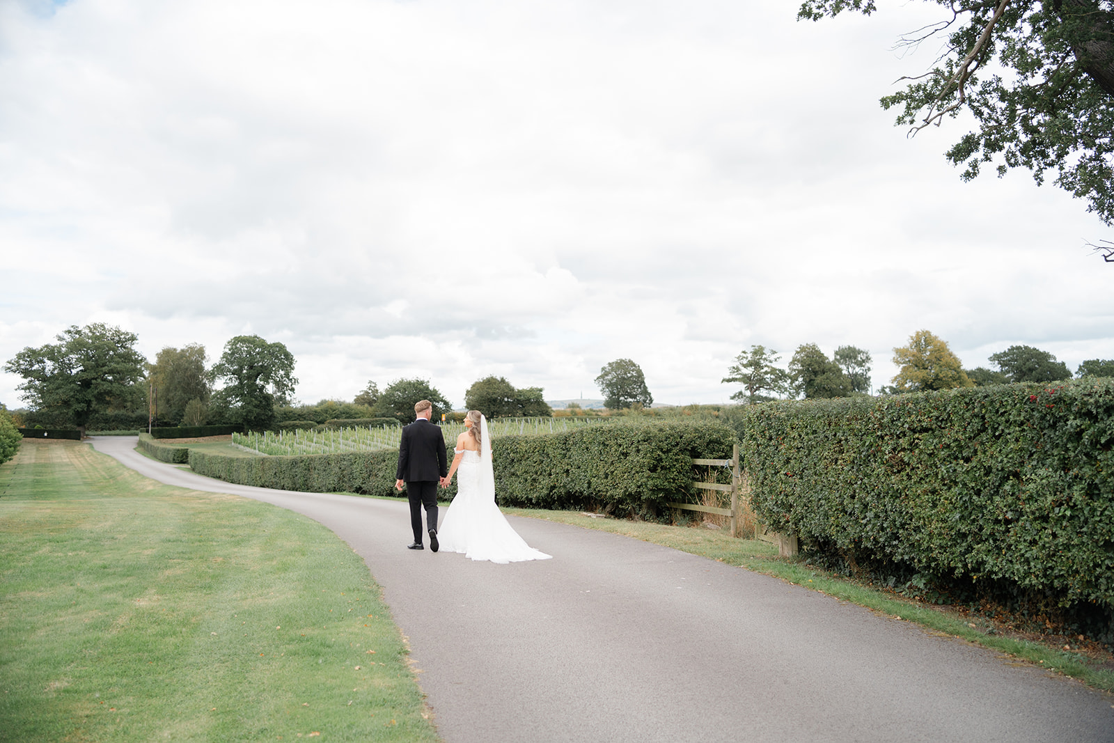 sandhole oak barn wedding photography